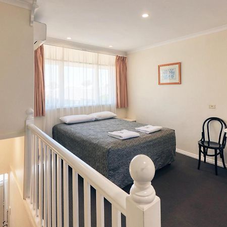 Coachman Hotel Motel Parkes Dış mekan fotoğraf
