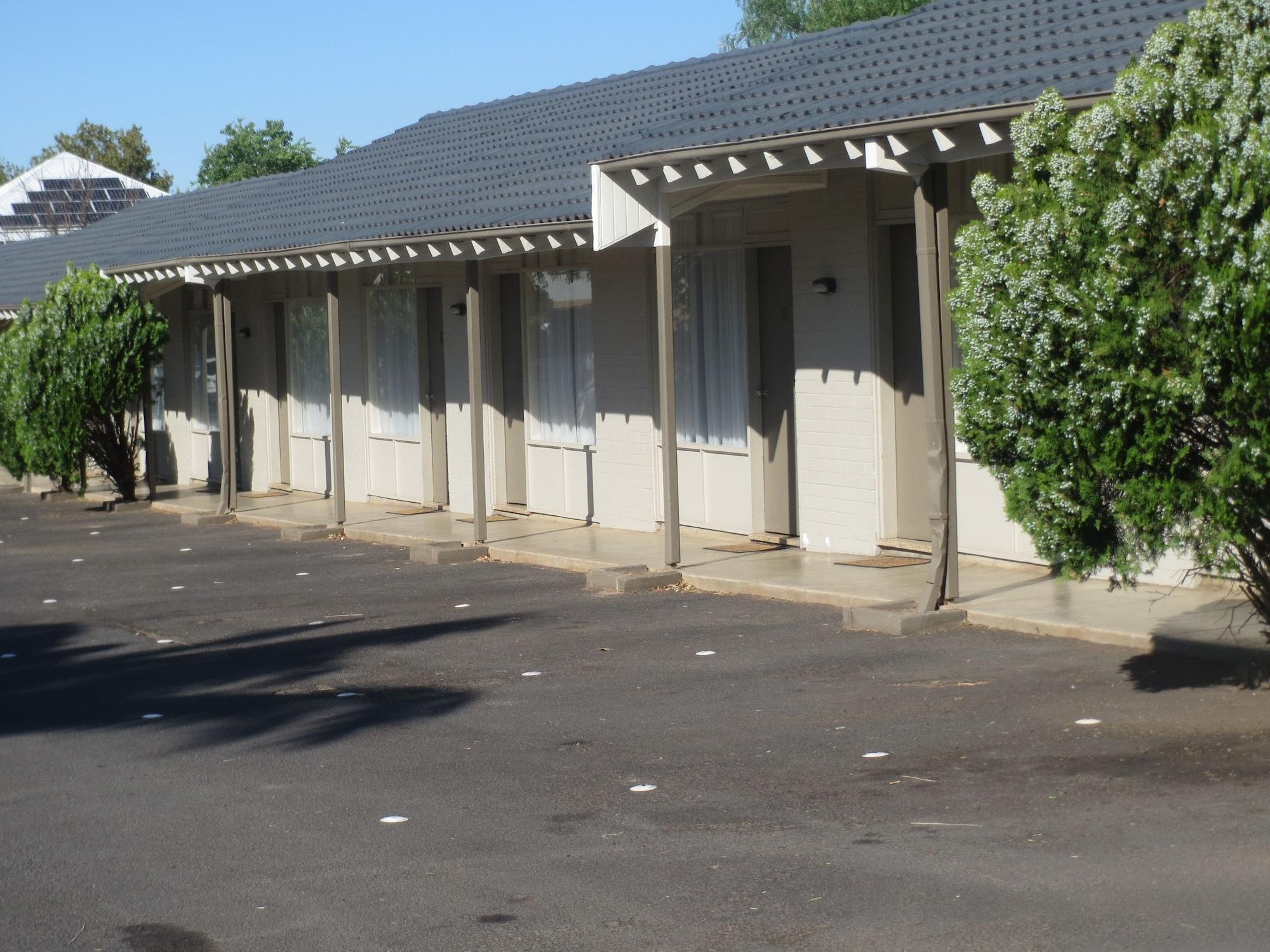 Coachman Hotel Motel Parkes Dış mekan fotoğraf