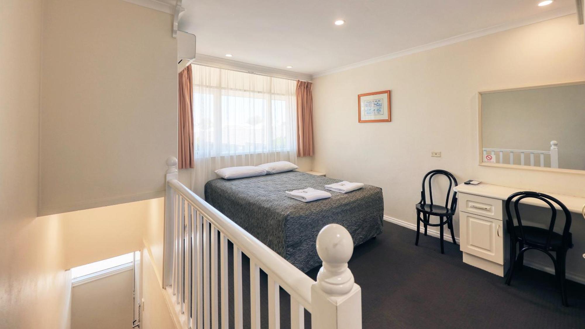 Coachman Hotel Motel Parkes Dış mekan fotoğraf