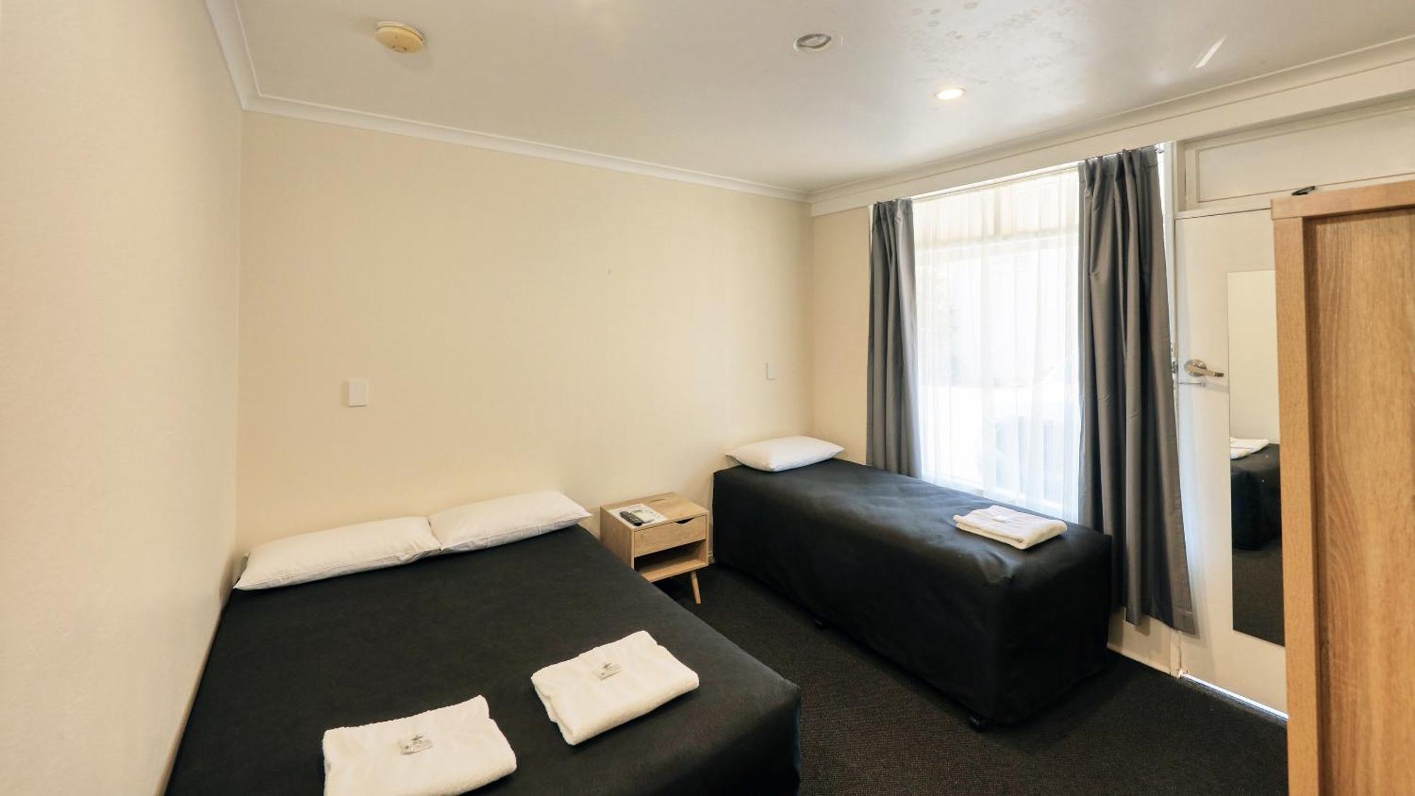 Coachman Hotel Motel Parkes Dış mekan fotoğraf