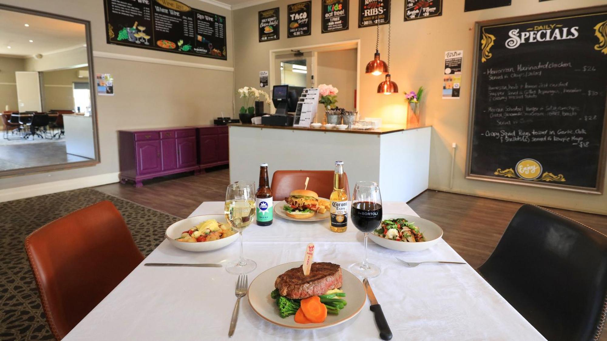 Coachman Hotel Motel Parkes Dış mekan fotoğraf
