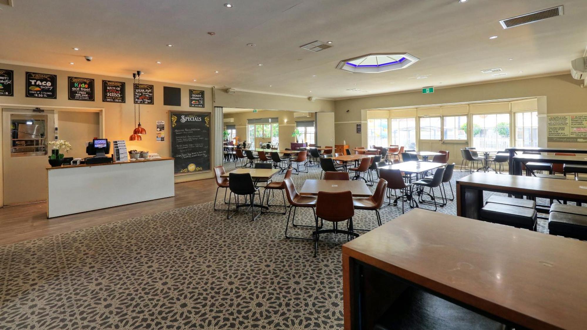 Coachman Hotel Motel Parkes Dış mekan fotoğraf